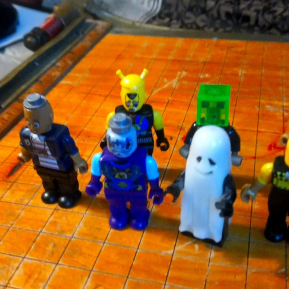 Lego lot 1. This lego lot has 10 mini people there under 2
